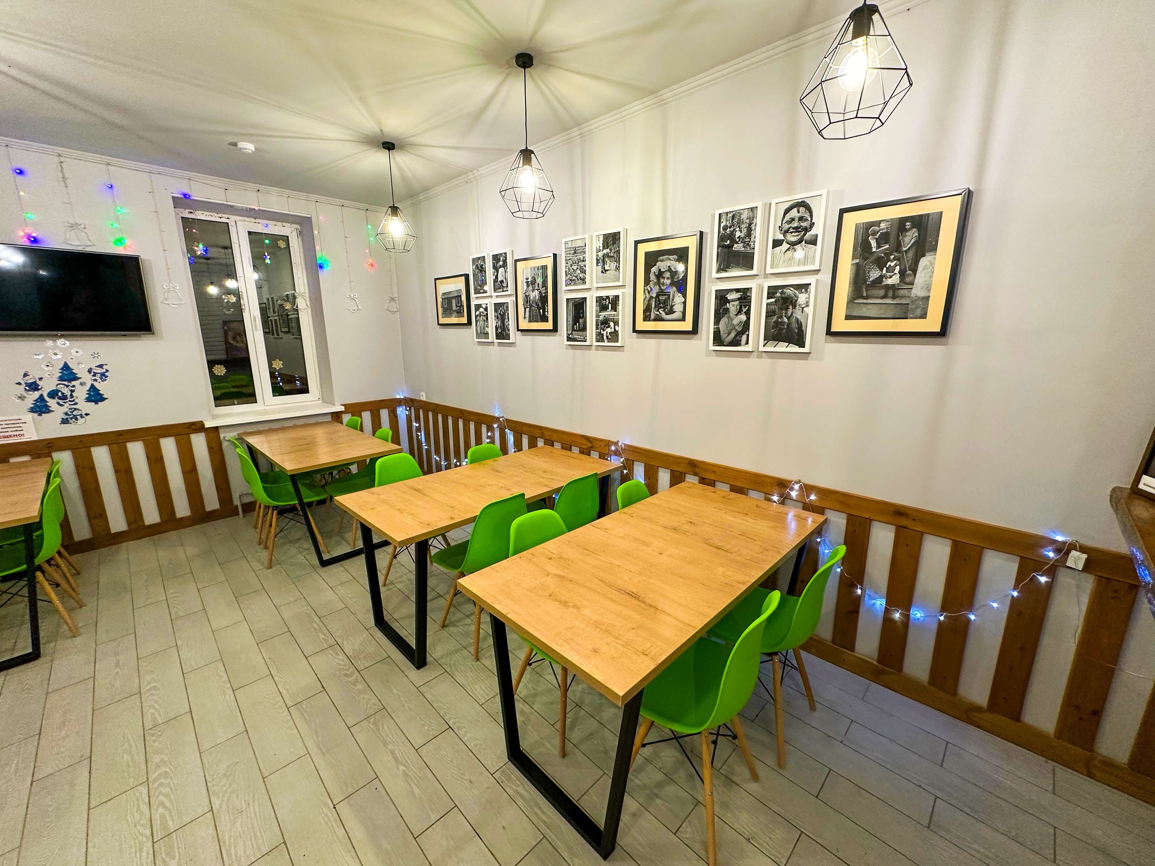 столы и стулья