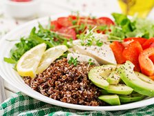 еда на тарелке