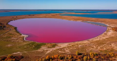 малиновое озеро вид сверху