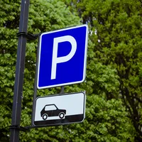 знак парковки