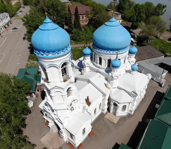 вид на церковь сверху
