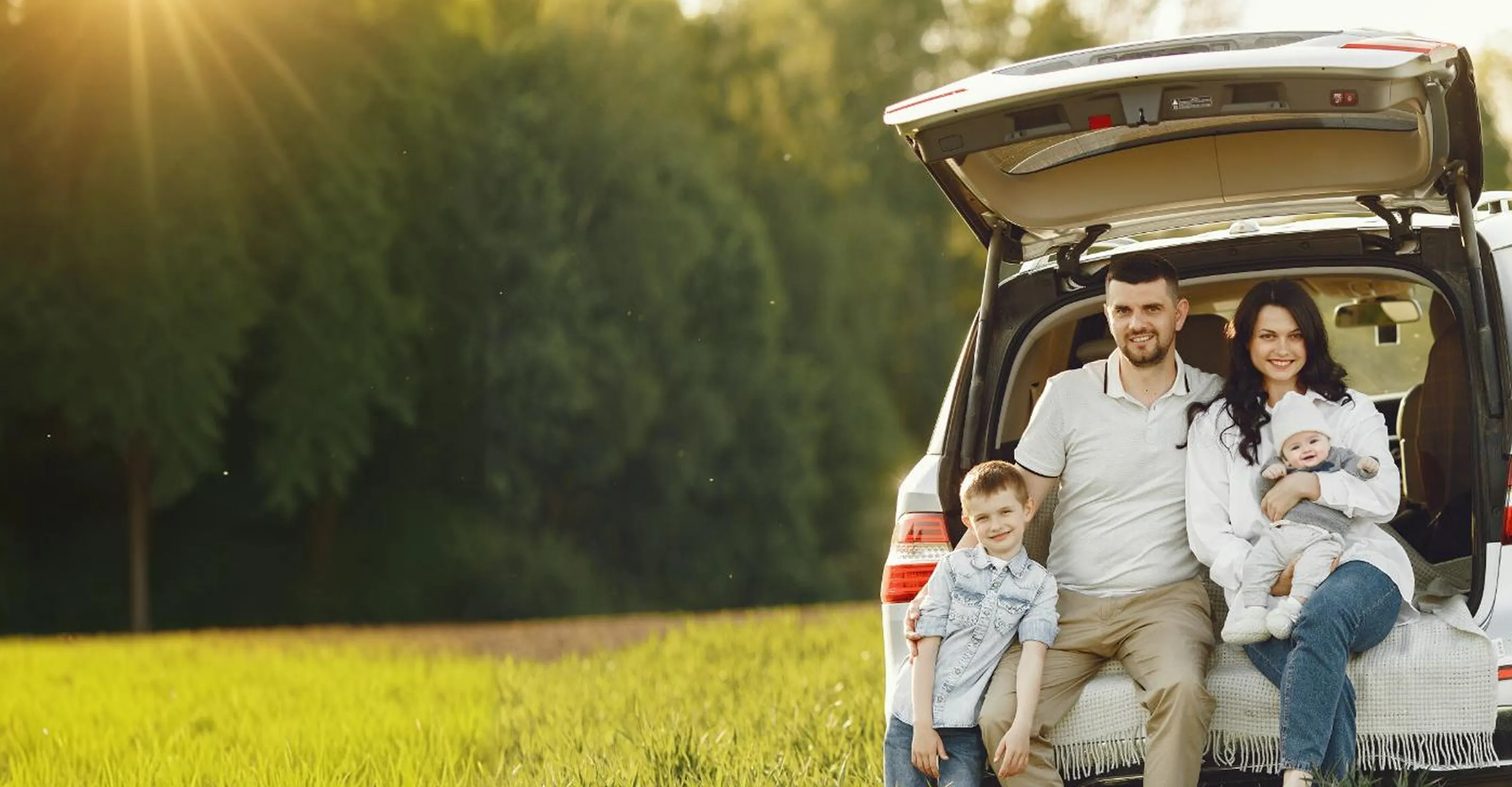 cute-stylish-family-spring-park 2 (1)