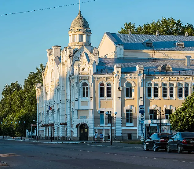 городской пейзаж с машинами