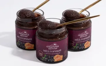 мед с ягодами