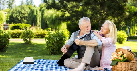 old-man-woman-blanket-picnic