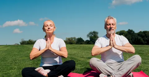 vid-speredi-ludi-meditiruut-vmeste